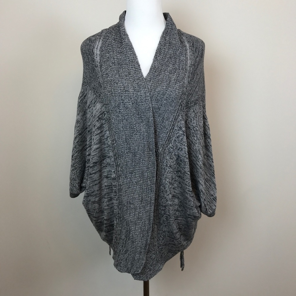 FLASH SALE Lululemon Breeze Easy Wrap Gray